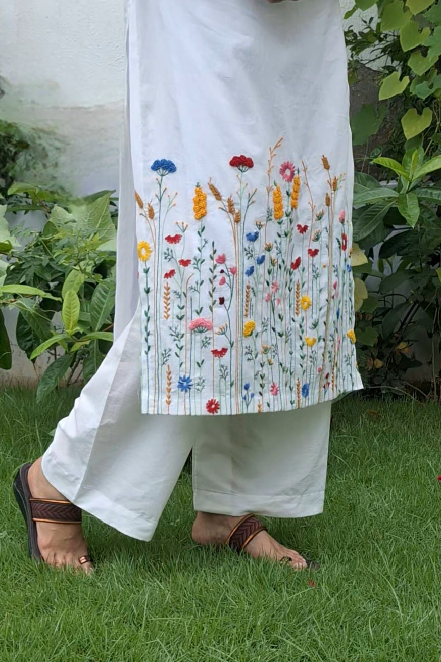 WHITE FLORAL KURTA SET